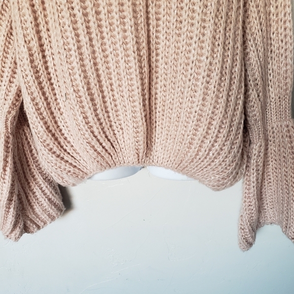 Moon & Madison Women's XL Blush Pink Open Knit Sweater Metallic Silver Bell Cuff - Picture 10 of 10